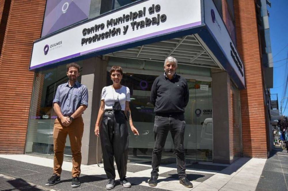 Mendoza visit las nuevas oficinas del Centro Municipal de Produccin y Trabajo