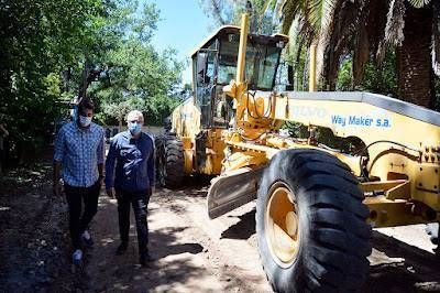 El intendente Julio Zamora supervis� la primera etapa del plan de asfaltos en el barrio La Bota de Benav�dez