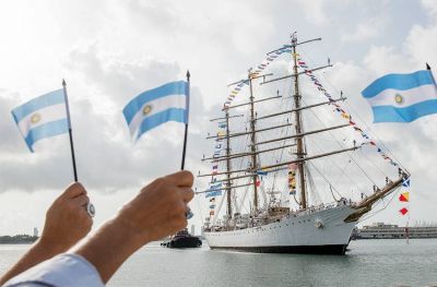 Este lunes, la Fragata Libertad llegará a la costa de Mar del Plata