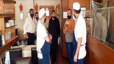 �La gastronom�a y la hoteler�a marplatense est�n saliendo adelante gracias al turismo�