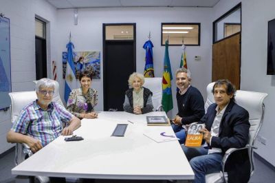 Mayra Mendoza recibió a la presidenta de la Asociación Abuelas de Plaza de Mayo, Estela de Carlotto