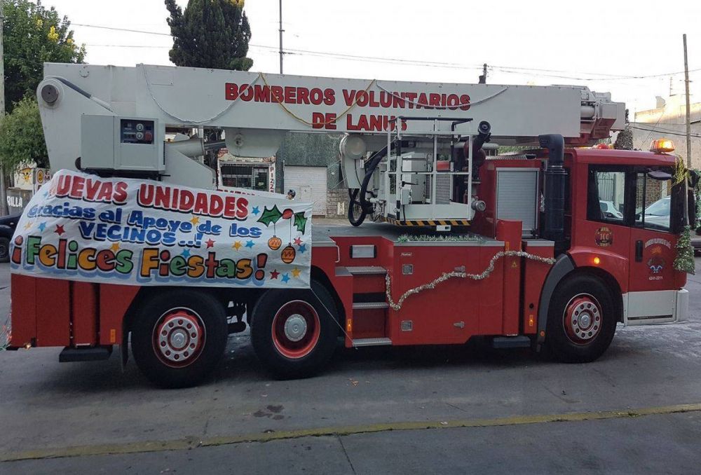 Colecta solidaria de los bomberos de Lans: vuelve a pasar Pap Noel