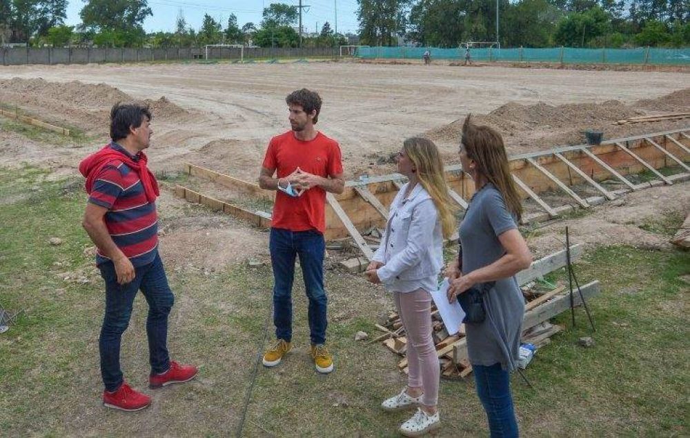 Juan Andreotti recorri la obra de ampliacin del Polideportivo N1 de San Fernando