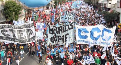 El presidente recibi� a los movimientos sociales antes de enviar al Congreso el �Plan Plurianual�