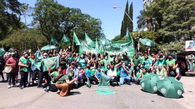 ATE acus� al gobernador Perotti de aplicar descuentos ilegales a estatales de Rosario