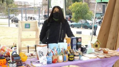 Avellaneda habilit� un paseo navide�o de la econom�a popular