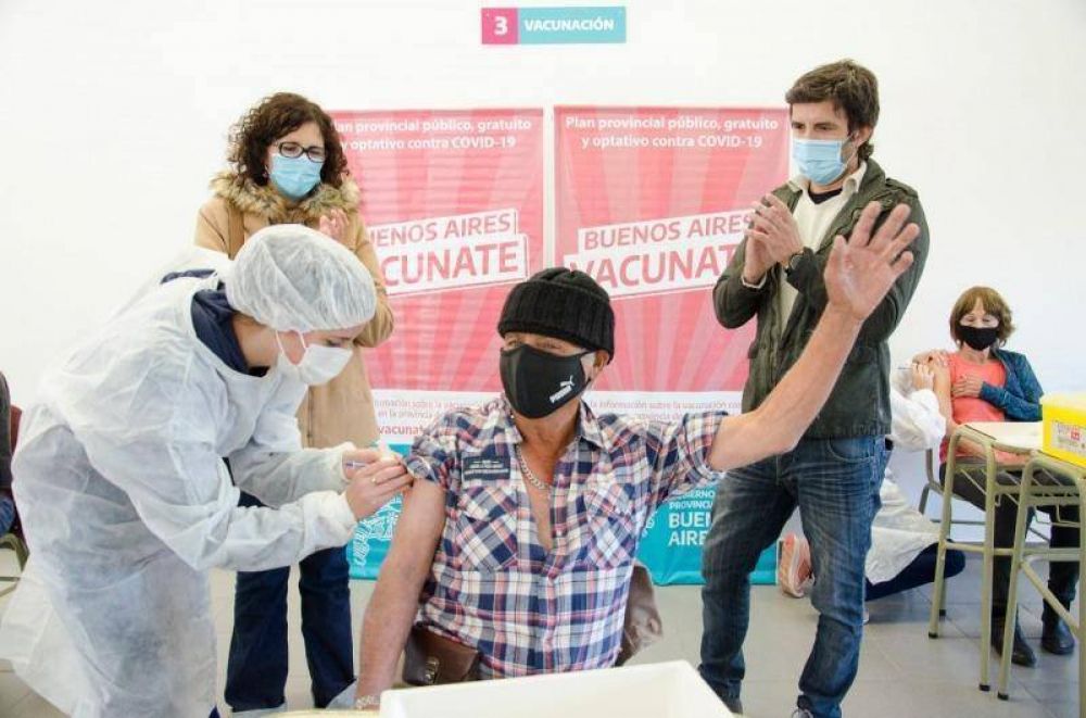Ocho de cada 10 bonaerenses ya tienen dos dosis de la vacuna