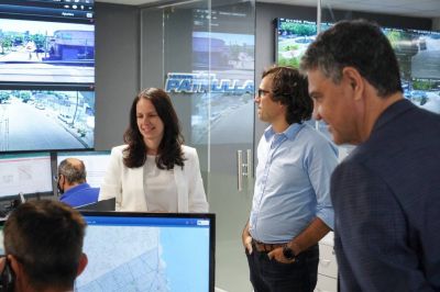 Soledad Mart�nez y Jorge Macri visitaron el renovado Centro de Monitoreo