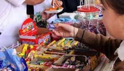 México, a un paso de prohibir la venta de comida chatarra y bebidas azucaradas en escuelas