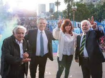 Efecto #10D: en el gobierno hablan de la plaza 