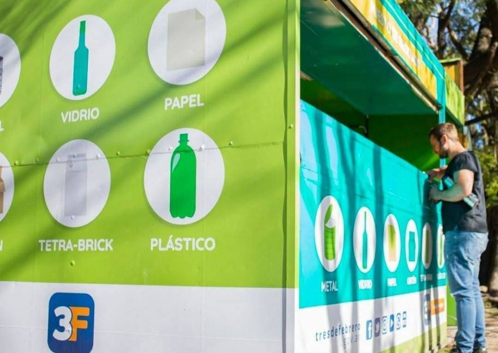 Reciclaje en Tres de Febrero: colocan Eco Puntos móviles para dejar residuos