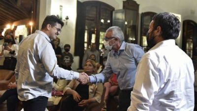 Con la presencia de Julio Zamora, asumieron los consejeros escolares electos de Tigre
