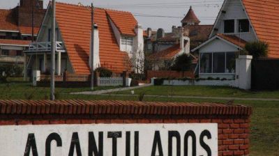 La oposici�n le solicita al Estado local arreglos para el barrio Los Acantilados