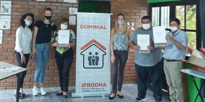 Iprodha entreg� t�tulos de propiedad en Cerro Cor� e inici� trabajos de agrimensura en Almafuerte