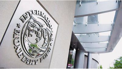 El FMI revel� la grieta interna por la baja de sobrecargos que reclama Argentina