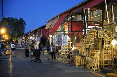 El Puerto de Frutos de Tigre abri� sus puertas en una edici�n especial nocturna
