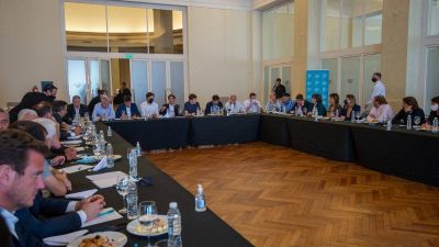 Empresarios marplatenses le pidieron m�s definiciones a Kicillof sobre el Pase Sanitario