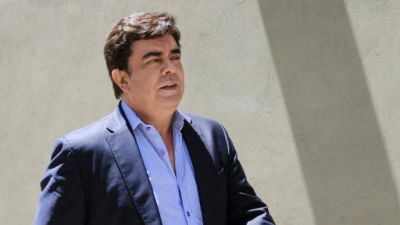 �El desastre que hizo el gobierno de Macri resulta tan evidente que el propio FMI reconoce la fuga de capitales�, dijo Espinoza