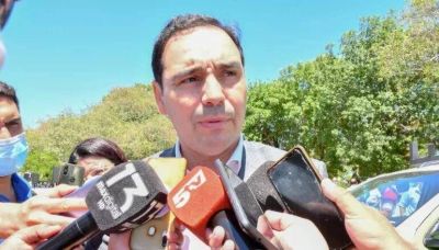 Valdés salió a defender el Consenso Fiscal que suscribirá hoy con el presidente
