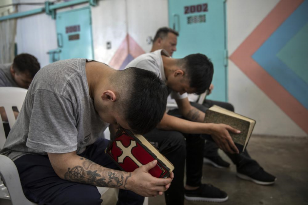 La presencia de los evangélicos crece en las cárceles de Rosario