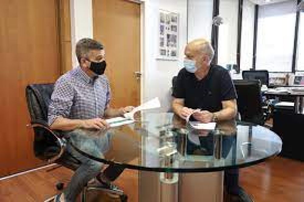 Grindetti y Zabaleta analizaron los programas sociales que el ministerio lleva adelante en Lan�s