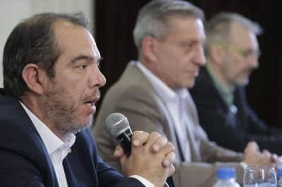 Tras las protestas contra la megaminería, renunció un ministro clave en Chubut
