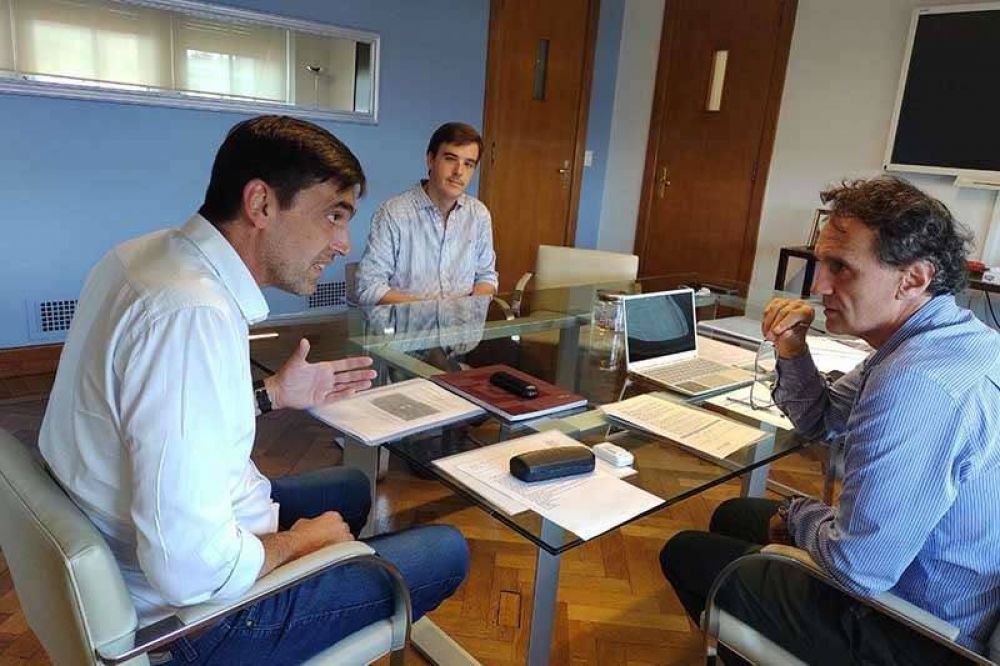 Iparraguirre se reunió con el Ministro de Obras Públicas de la Nación y repasaron las necesidades de Tandil para 2022