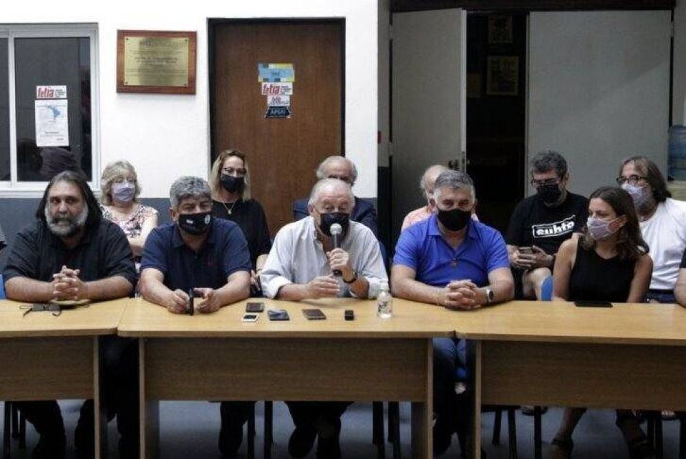 Dirigentes de la CGT y la CTA de los Trabajadores exigieron que la justicia acte de inmediato frente a los dichos de Marcelo Villegas