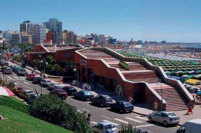 La Ciudad de Buenos Aires equipar� una playa p�blica de Mar del Plata