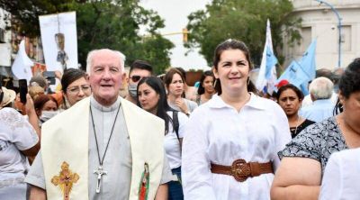 Una intendenta con religiosidad popular