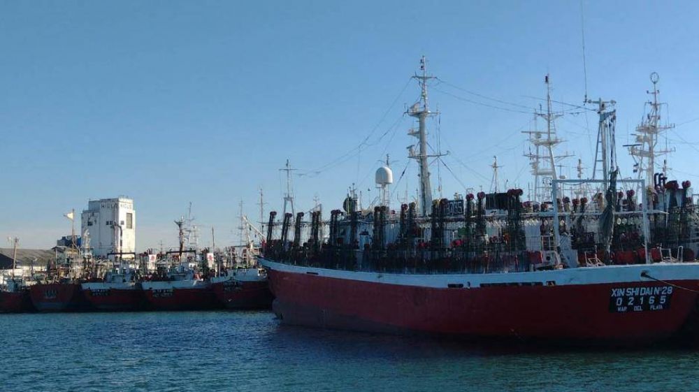 Capitanes de Pesca acordaron un salario mensual de 6.900 dlares para capitn de buque