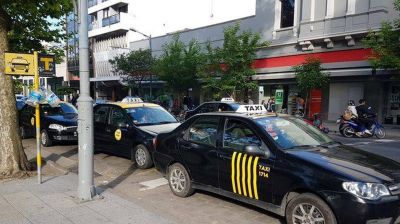Taxistas denuncian falta de control: “En 21 años de trabajo me pararon una sola vez”