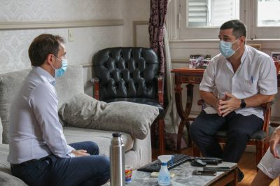 Abella present� al doctor Daniel Tonelli como nuevo director del Hospital San Jos�