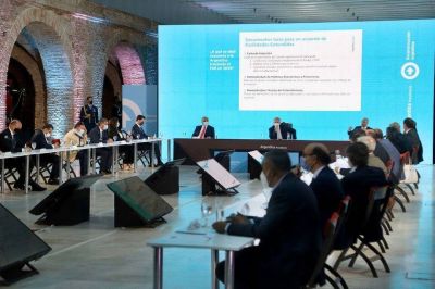 Deuda con el FMI: de qué se habló en la reunión de Alberto Fernández y Martín Guzmán con los gobernadores