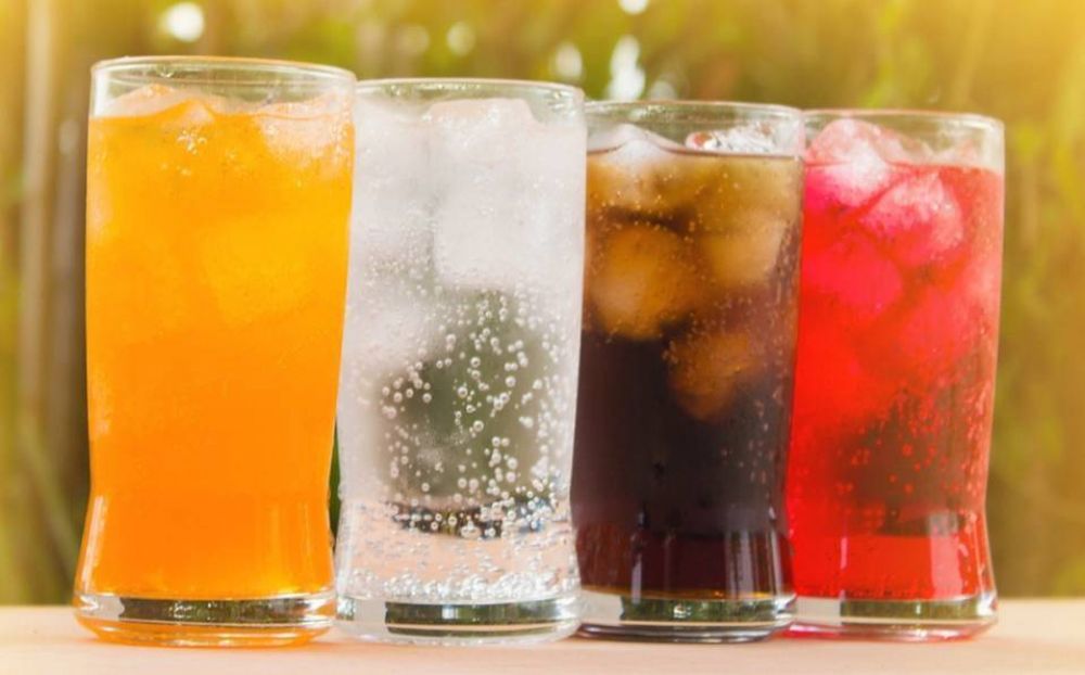 Aplicar IEPS a bebidas saborizadas no ha detenido el consumo: analista
