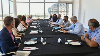 Guzmán, con CGT y empresarios por la «necesidad de consensos»