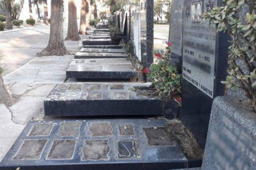 AMIA: «Los únicos responsables por los ataques al Cementerio de Tablada son Fernando Espinoza y Sergio Berni»
