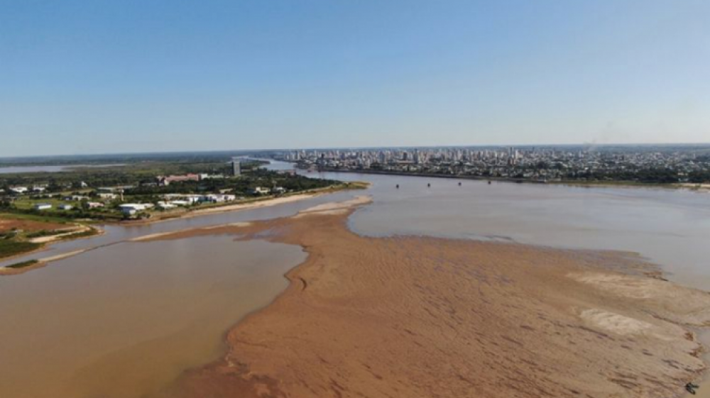 El río Paraná cerca del cero hasta marzo