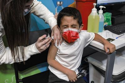 Preocupacin por los bajos niveles de vacunacin peditrica: Vizzotti se rene con la SAP