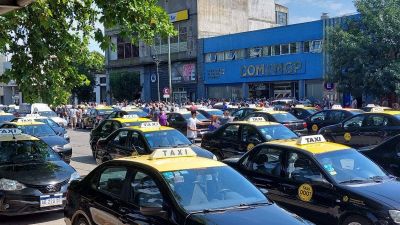 Taxistas advierten que aún faltan unos 400 choferes y temen por posibles restricciones
