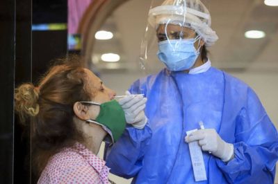Provincia cambi� el protocolo de aislamiento ante la falta del personal de Salud