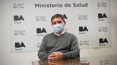 Fernán Quirós: “Las tres dosis de las vacunas son necesarias y es probable que den una inmunidad para estar protegido por al menos un año”