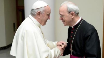 Schneider pide al Papa Francisco que anule Traditionis Custodes
