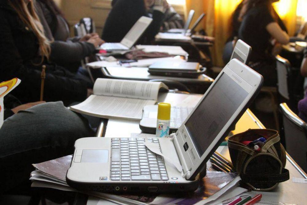 El Gobierno relanz el programa Conectar Igualdad y la entrega de netbooks a estudiantes