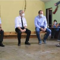Curipán pidió al ministro Alak seguridad para la comunidad mapuche