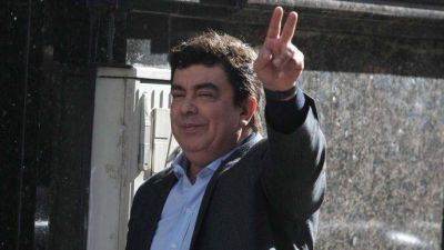 Espinoza destac� el �reconocimiento internacional� a la campa�a de vacunaci�n contra el coronavirus