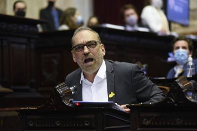 Iglesias se une a Milei y reflota proyecto de ley que limita mandatos sindicales