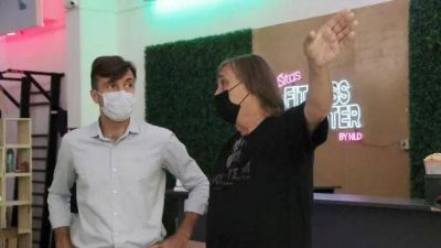 Ghi supervis� una colonia de verano