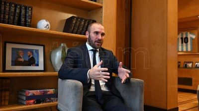Guzm�n y Feletti se reunieron con el staff del FMI