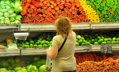 Un consumidor pagó por alimentos casi 6 veces más de lo que cobró el productor